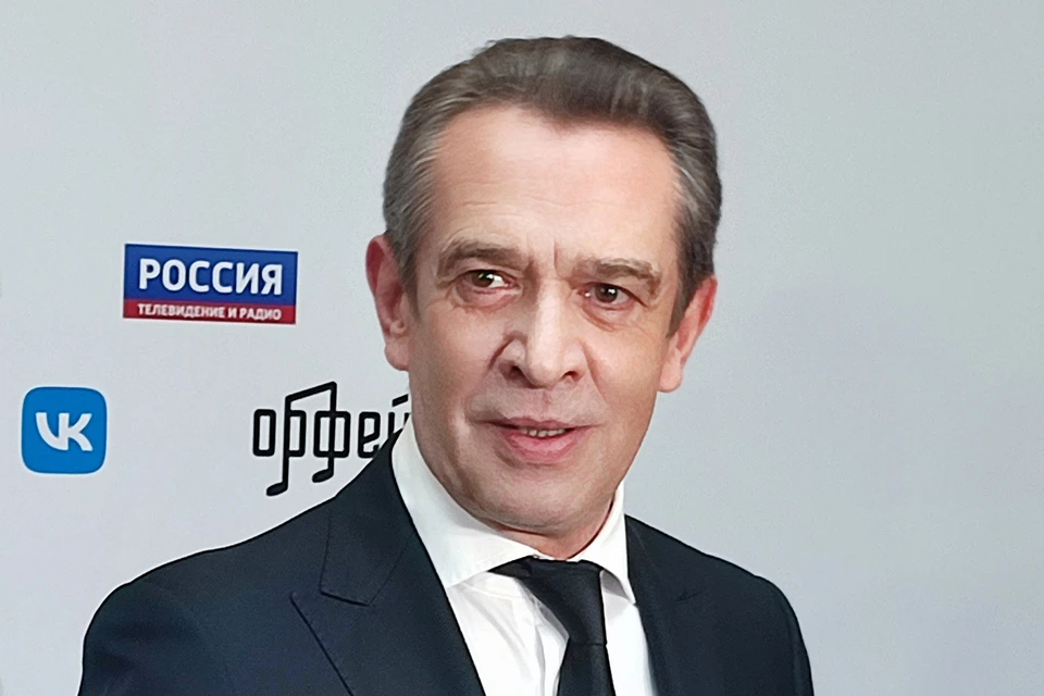 Машков давно говорит, что в приоритете - театр.
