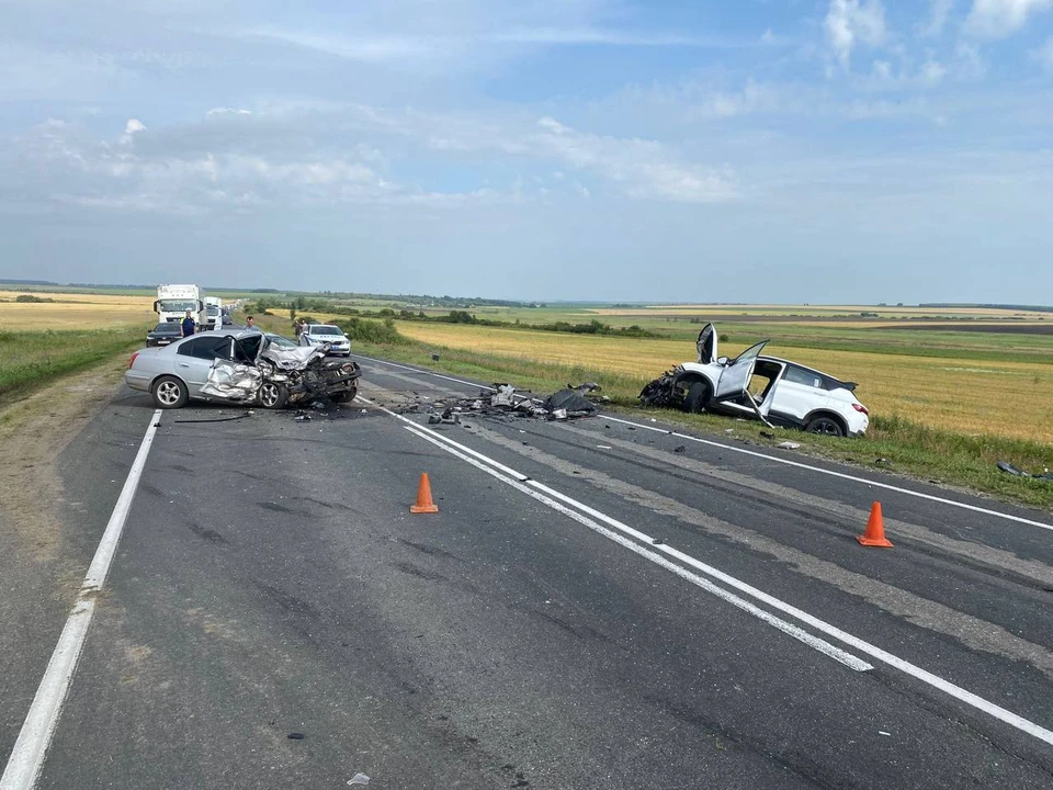Водитель Hyundai погиб при столкновении с Geely в Рязанской области.