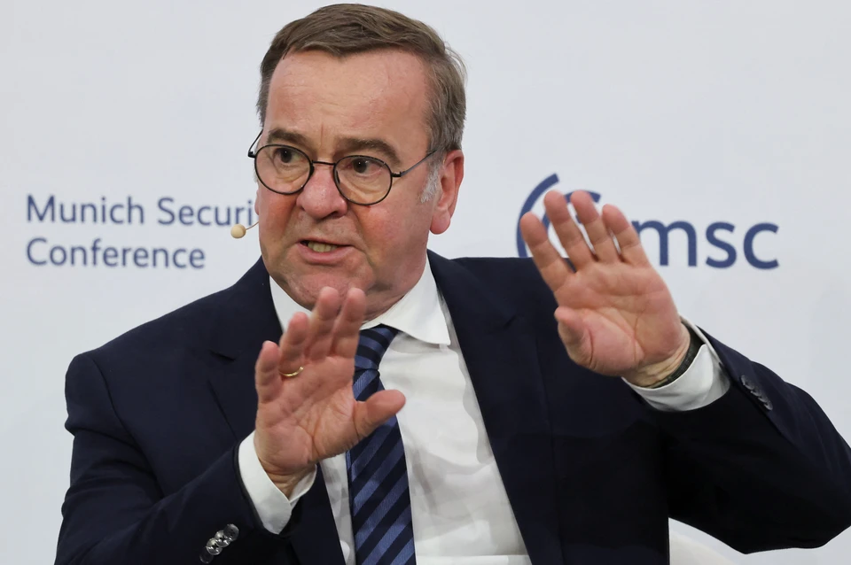 Писториус заявил о желании ФРГ получить новые Patriot не позднее 8 месяцев после передачи старых Киеву.