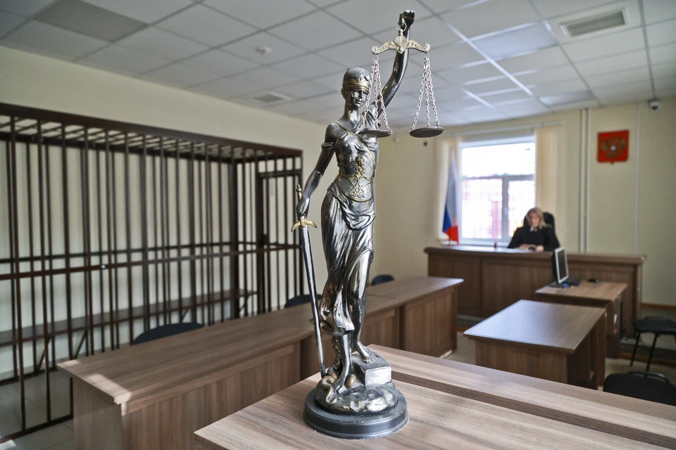 В здание суда нельзя проносить колюще-режущие предметы