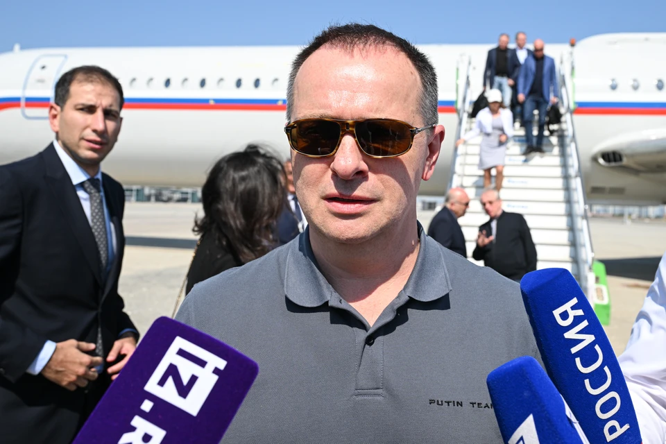 В Сети найдены футболки-поло с надписью Putin Team как у Мединского. Фото: ТАСС