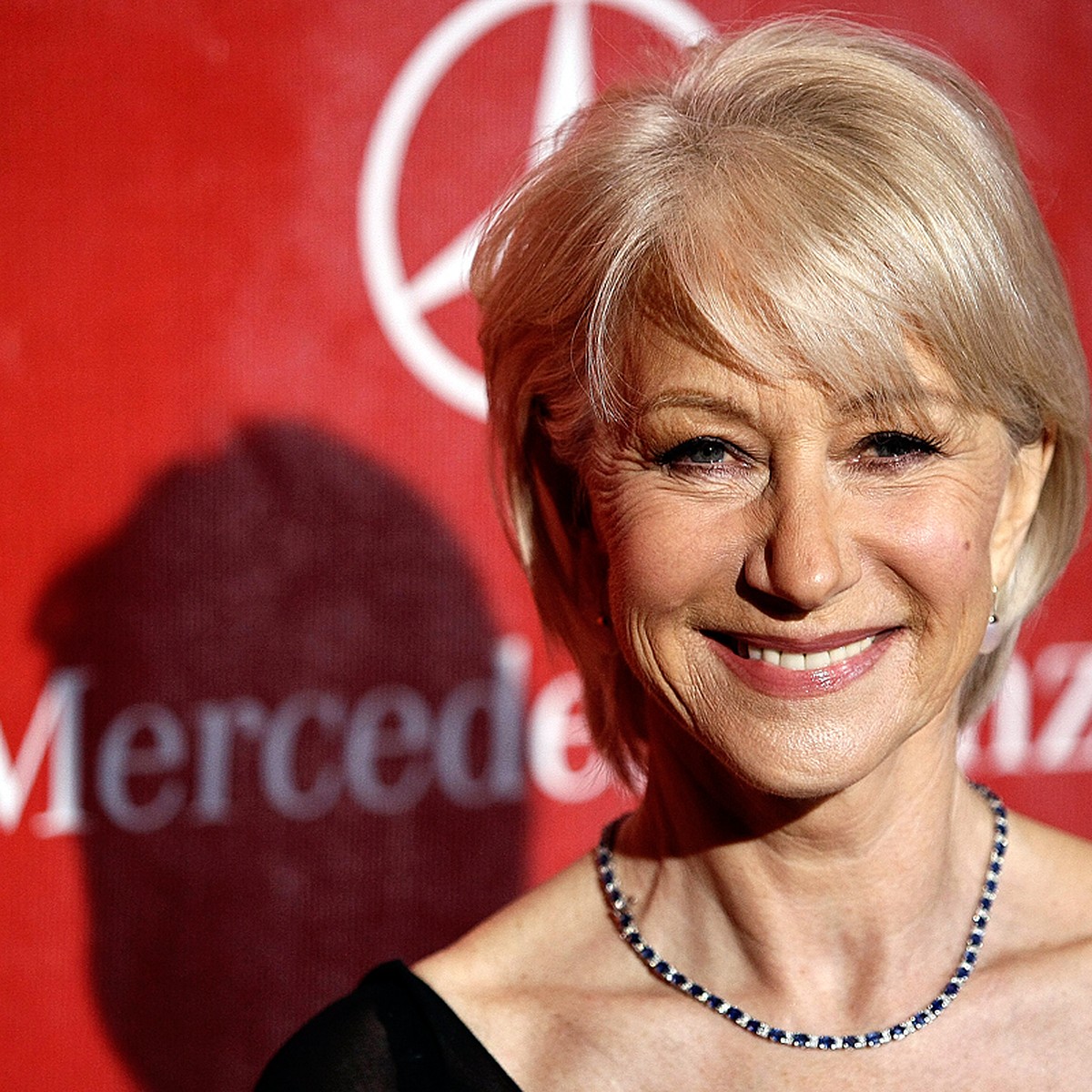 Орыс порносы: Жаттығу кезінде гимнаст жаттықтырушымен бірге