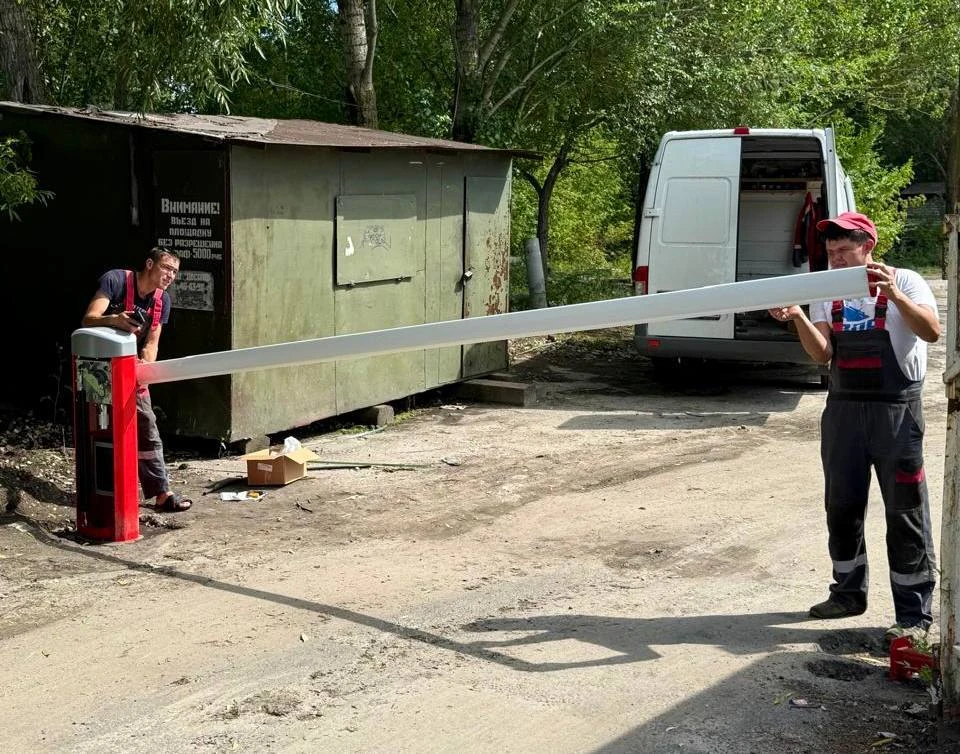 В Ульяновске продолжается благоустройство сквера и набережной в Мостовой слободе. Фото t.me/SidorovVV73
