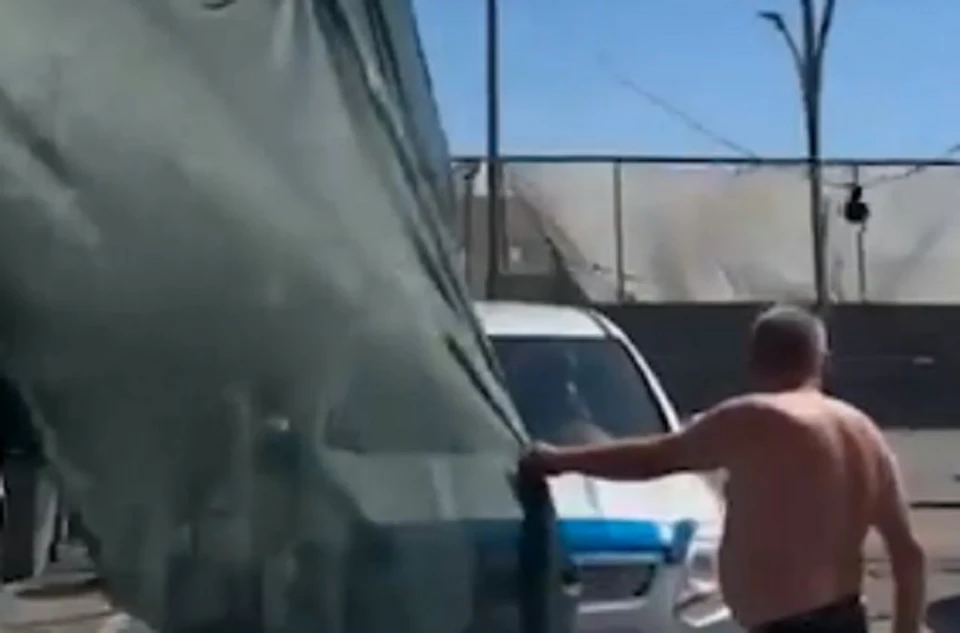 Смерч в Краснодаре. Фото: скриншот видео