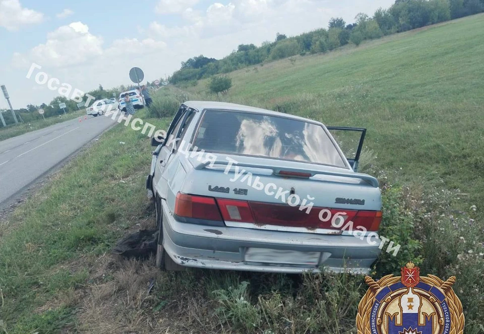 В Куркинском районе пьяный водитель автомобиля «ВАЗ» насмерть сбил женщину после столкновения с легковушкой.