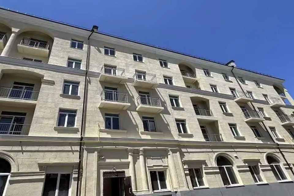 В Мариуполе восстановлен жилой дом на улице Артема. Фото: «РКС-НР»