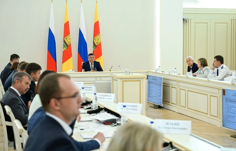 Губернатор 31 июля провел заседание областного правительства.