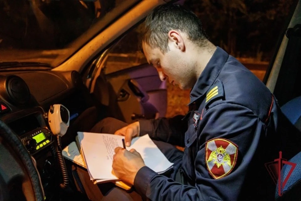 В Чите силовики предотвратили массовую драку в ночном клубе. Фото: Управление Росгвардии по Забайкальскому краю
