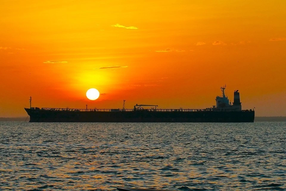 Танкеры с российской нефтью застряли у западного побережья Индии