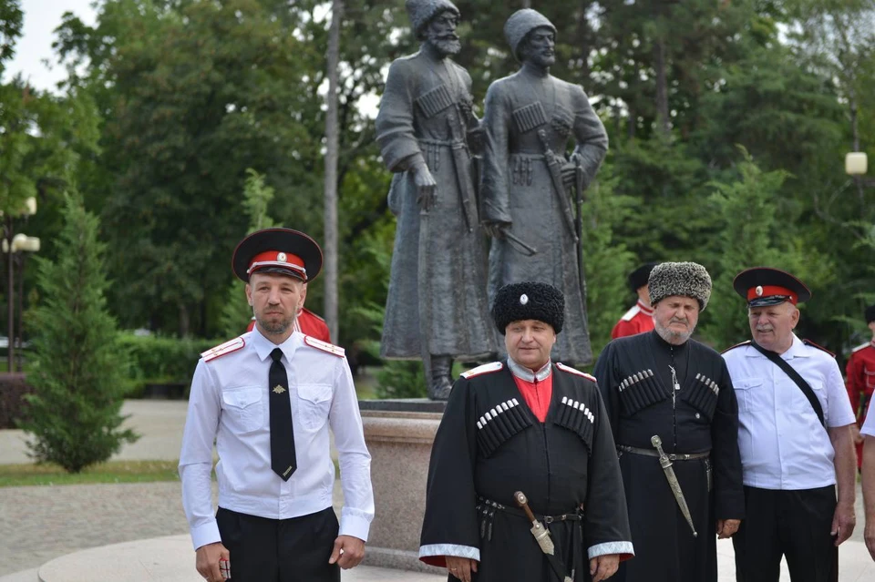Участники торжественного мероприятия. Фото: пресс-службы администрации Краснодарского края