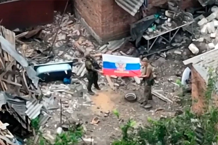 «Нашли лазейку и пошли в штурм»: Боевикам ВСУ в Александро-Калиново не помог ров с трехметровым бруствером