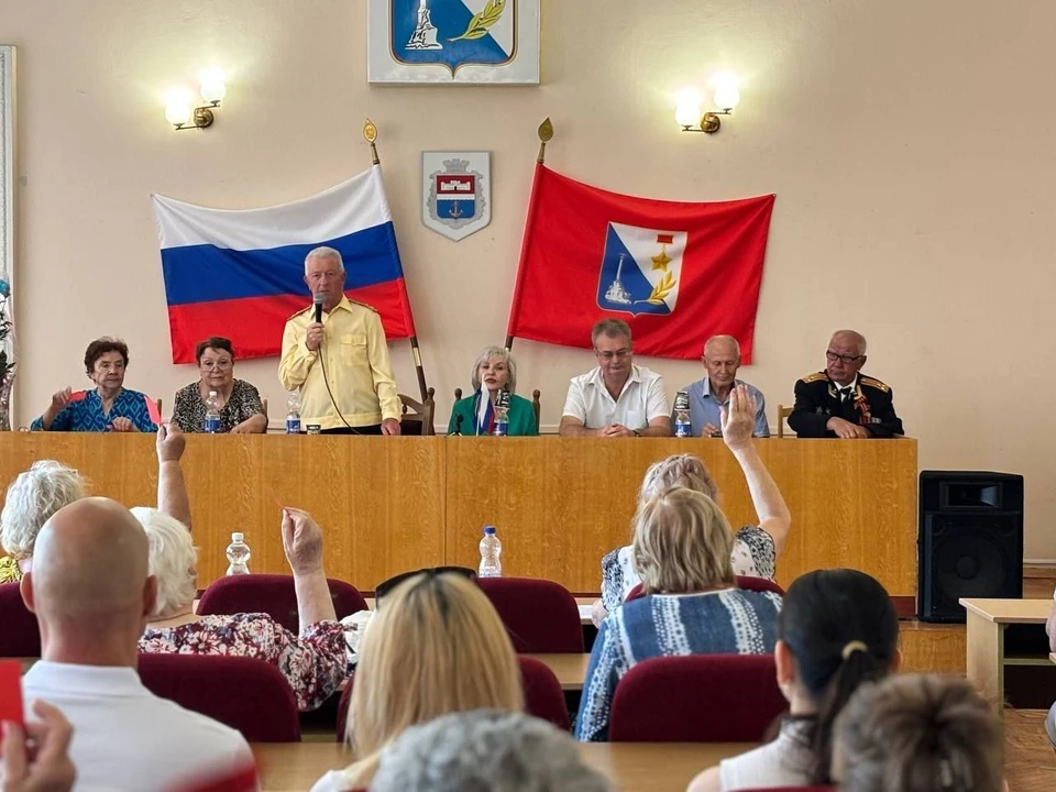 Аркадия Жадько вновь избрали председателем.