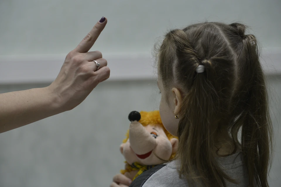 Жители Комсомольска жалуются на воспитателя, бьющего детей в детском саду