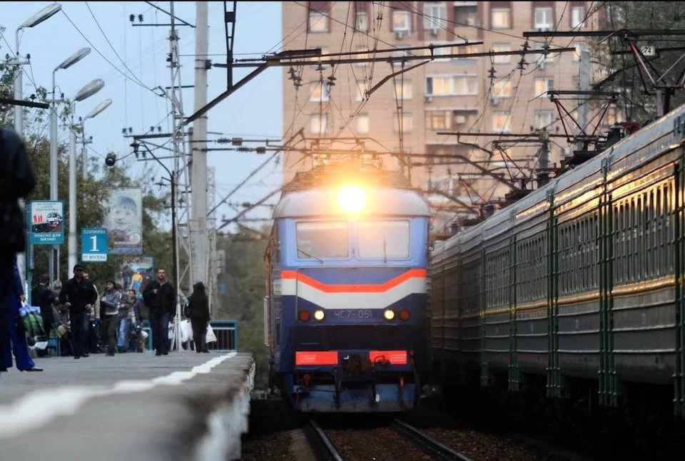 Евгений Солнцев поделился, что посвятил сфере железных дорог значительную часть своей жизни.