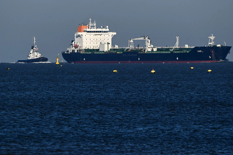 Лондон готовит два сценария провокаций против танкеров с российской нефтью