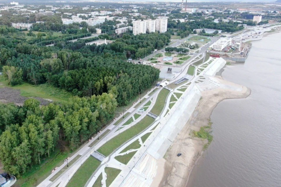 Владимир Путин принял участие в открытии набережной Комсомольска-на-Амуре. Фото: Антон ШЕВЧЕНКО