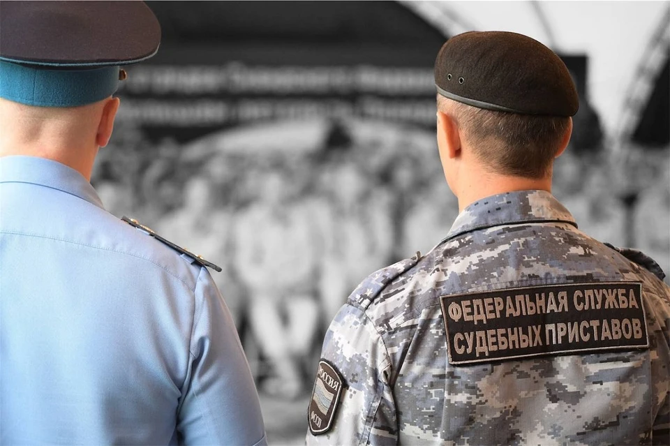 В Красноярске приставы принудительно госпитализировали больного туберкулезом. Фото: ГУФССП России по Красноярскому краю