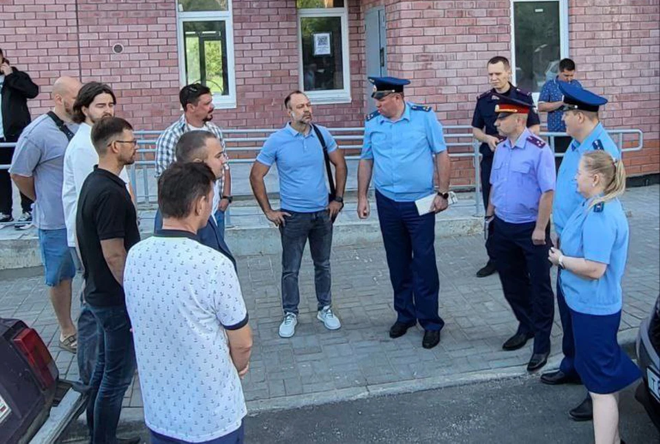 Прокуроры проверяют жалобы ульяновцев на недоделки в высотке на Кролюницкого | ФОТО: прокуратура Ульяновской области