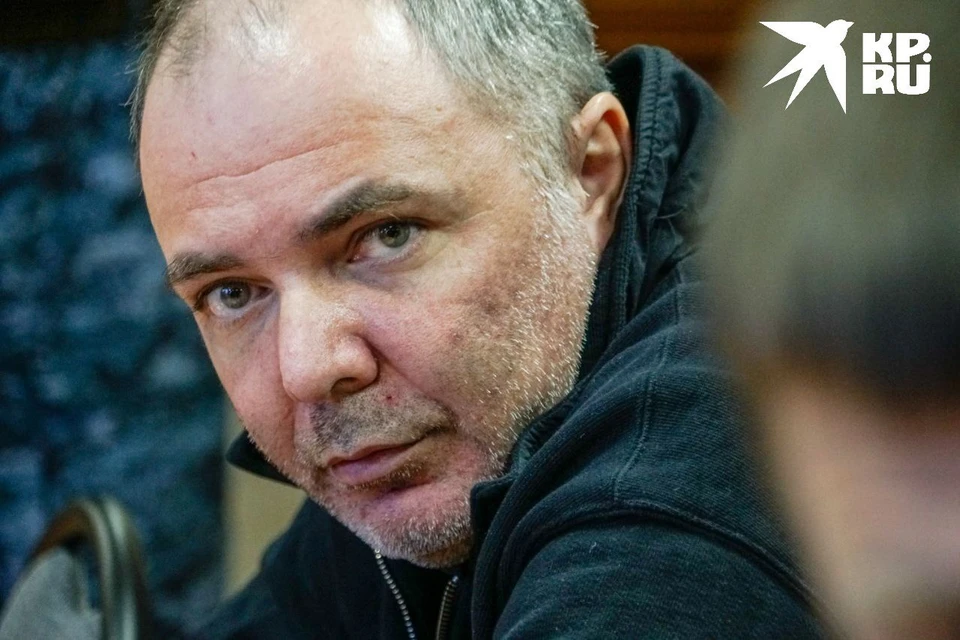 Обвиняемый получил от руководителей коммерческих организаций в безвозмездное владение его родителями автомобилем «Lexus LX 570».