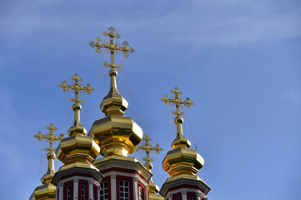 Православные кузбассовцы празднуют Яблочный Спас.
