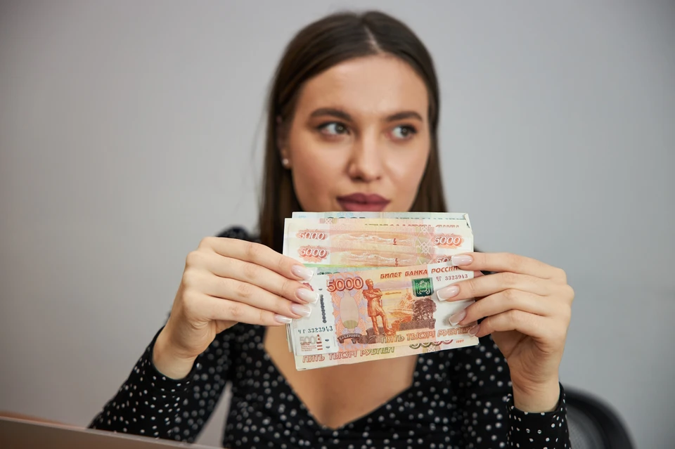 Россиян ждет повышение зарплат осенью: правительство приняло решение и назвало дату