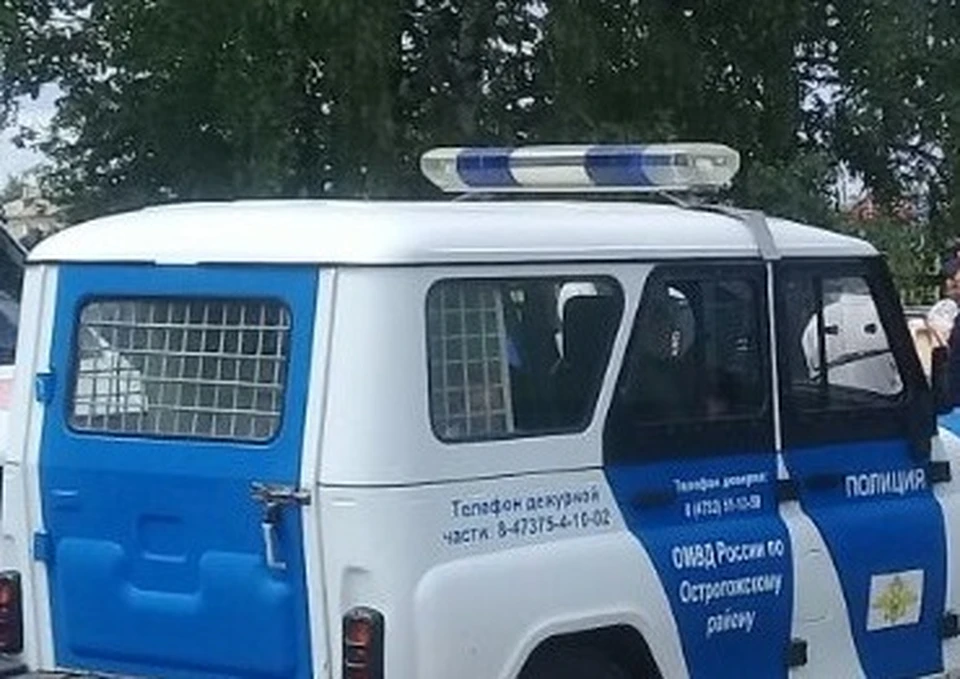 Автоинспекторы призывают жителей региона сообщать ближайшему наряду ДПС по телефону 112 (круглосуточно) или в чат-бот @Bespredelu_net36_bot о грубых нарушениях ПДД.