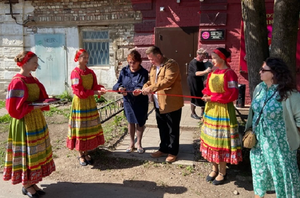 На открытие музея приехала глава Вышневолоцкого муниципального округа Наталья Рощина. Фото: предоставлены Дмитрием Григорьевым.