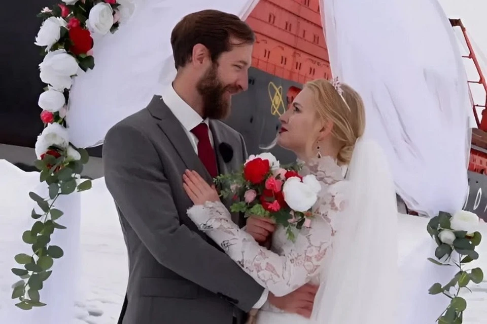 Новосибирский фотограф отпраздновал свадьбу на Северном полюсе. Фото: предоставлено Вадимом Махоровым и клубом полярных путешествий