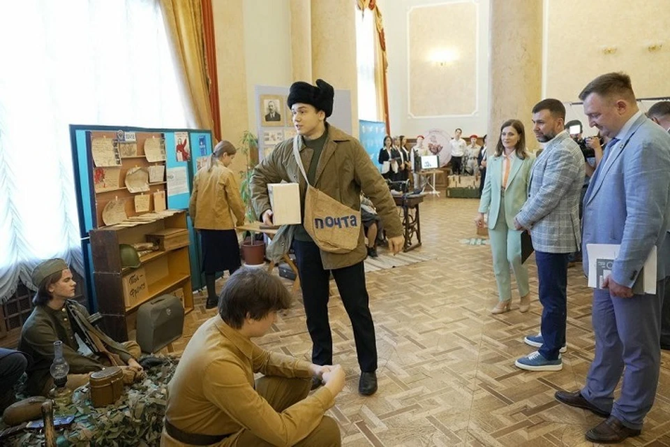 Пушилин и Бугаев посетили выставку предметных кабинетов в ДНР. Фото: ТГ/Пушилин