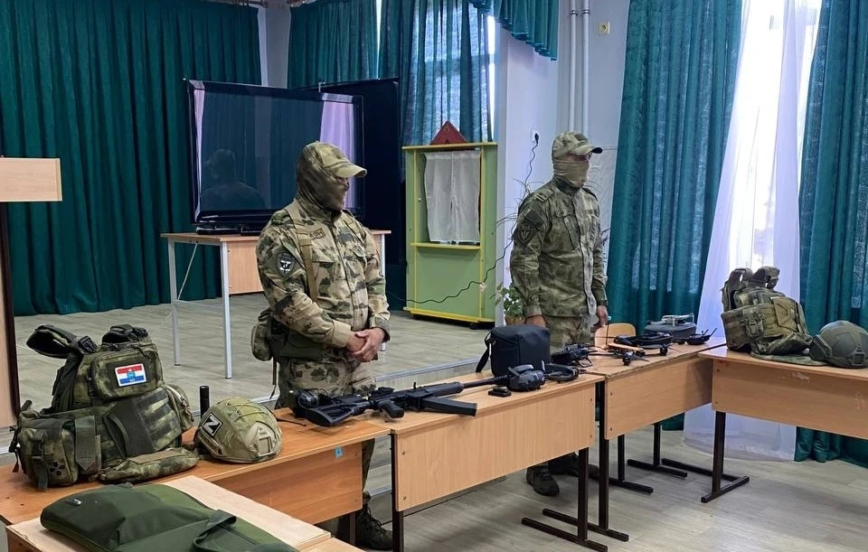 В Самаре прошел урок мужества. Фото: предоставлено ветераном СВО Ринатом Калимуллиным.