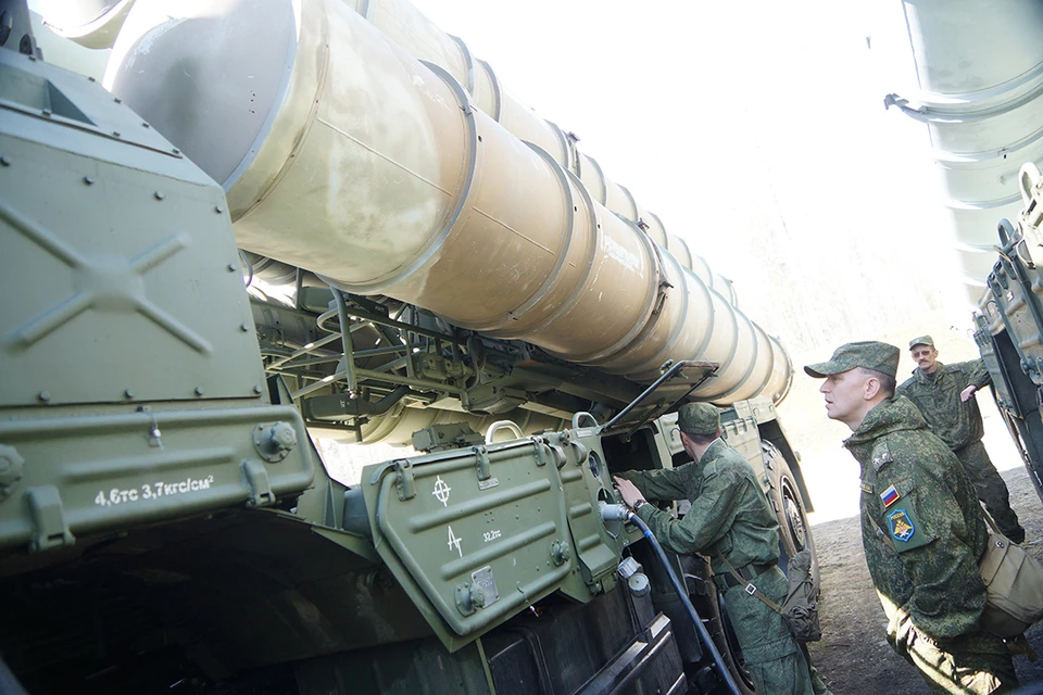 Российские силы ПВО отражают атаку БПЛА на Волгоградскую область.