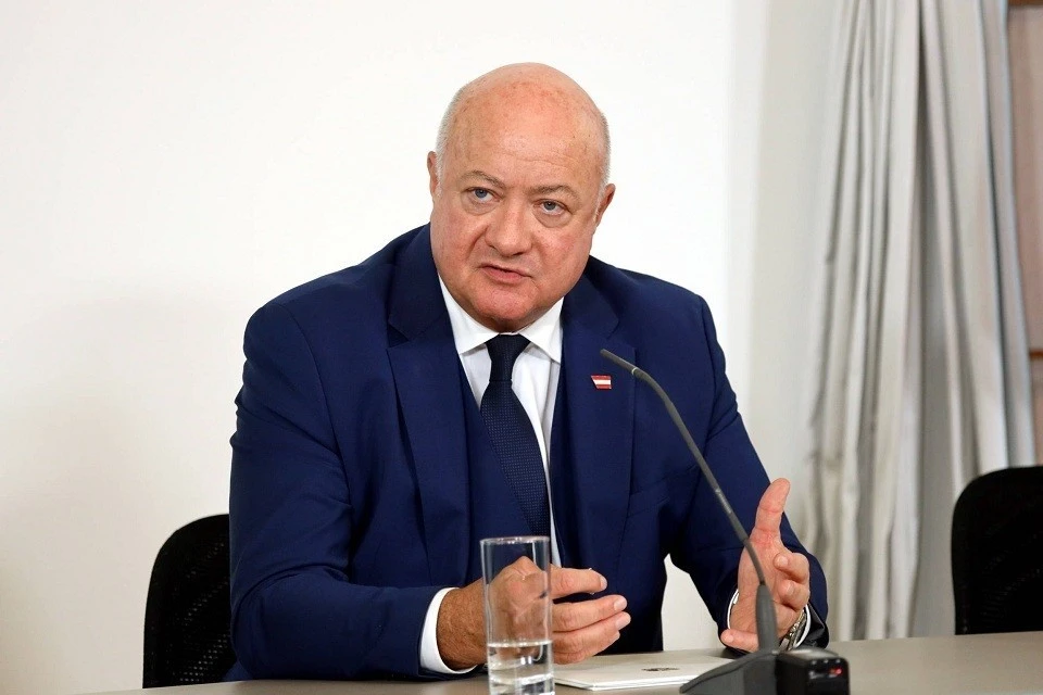 Канцлер Австрии оценил вероятность вступления страны в НАТО
