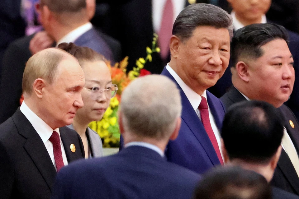 Guardian: Встреча Путина с Си Цзиньпином и Ким Чен Ыном стала посланием Западу