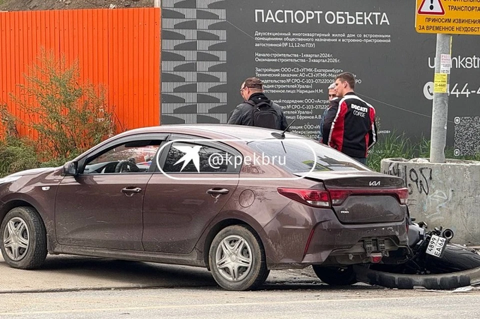 Авария произошла вечером 5 сентября. Фото: читатель «КП-Екатеринбург»