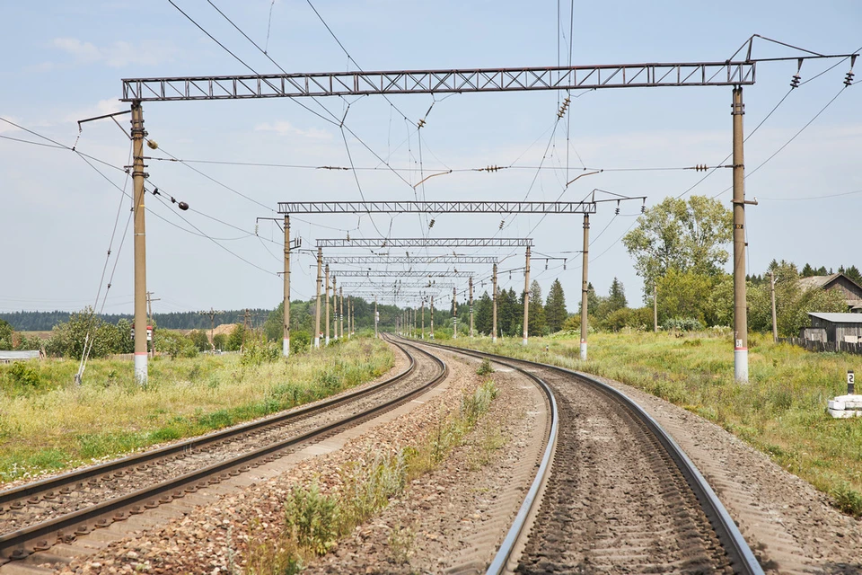 В Новосибирской области электричка насмерть сбила мужчину.