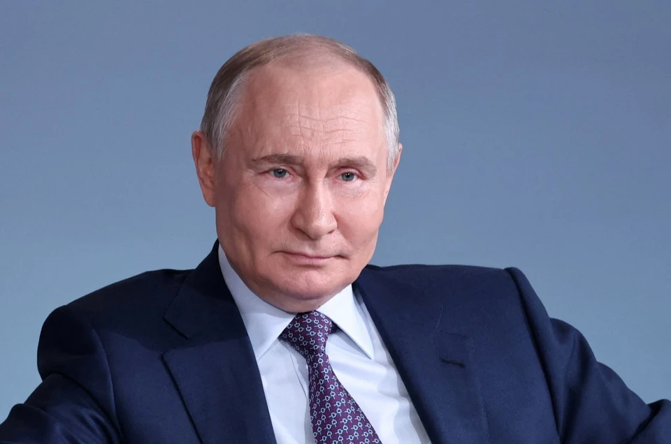 Песков заявил, что Путину знаком современный сленг благодаря внукам