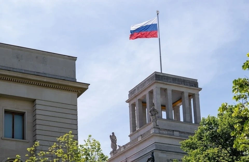 Посольство России в Швеции атаковал дрон с краской