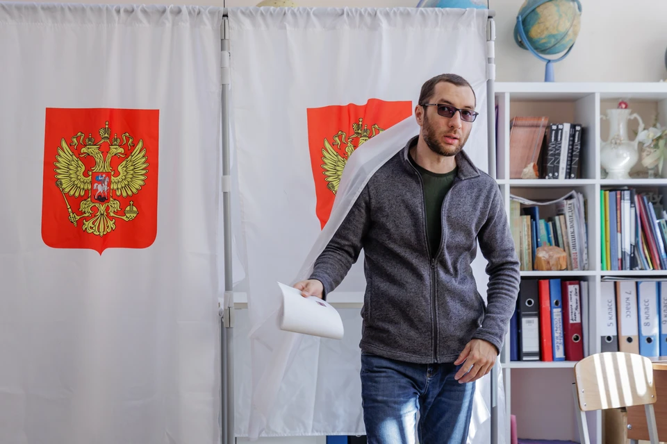 Завершилось досрочное голосование жителей Курской области на территории ЛНР