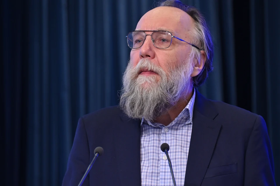 Российский философ, политолог и социолог Александр Дугин