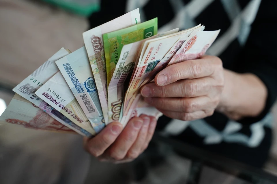 Доверчивые жительницы обогатили мошенников.