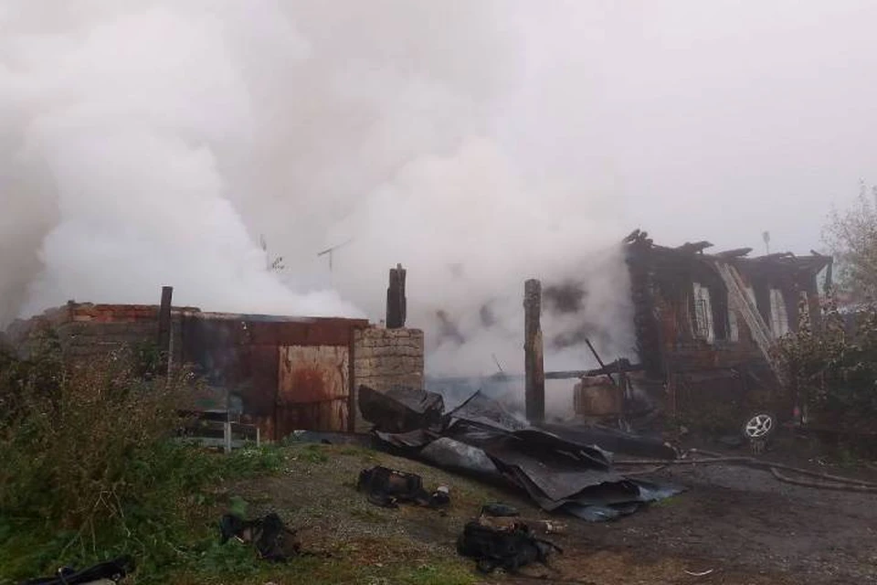 При тушении пожара спасателями МЧС были обнаружены тела женщины и мужчины. Фото: Прокуратура Башкирии.