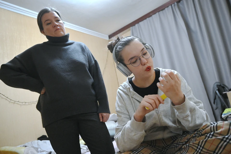 Пусть этот мир будет для детей счастливым и безопасным - хотя бы в стенах родительского дома. Фото: Архив «КП»