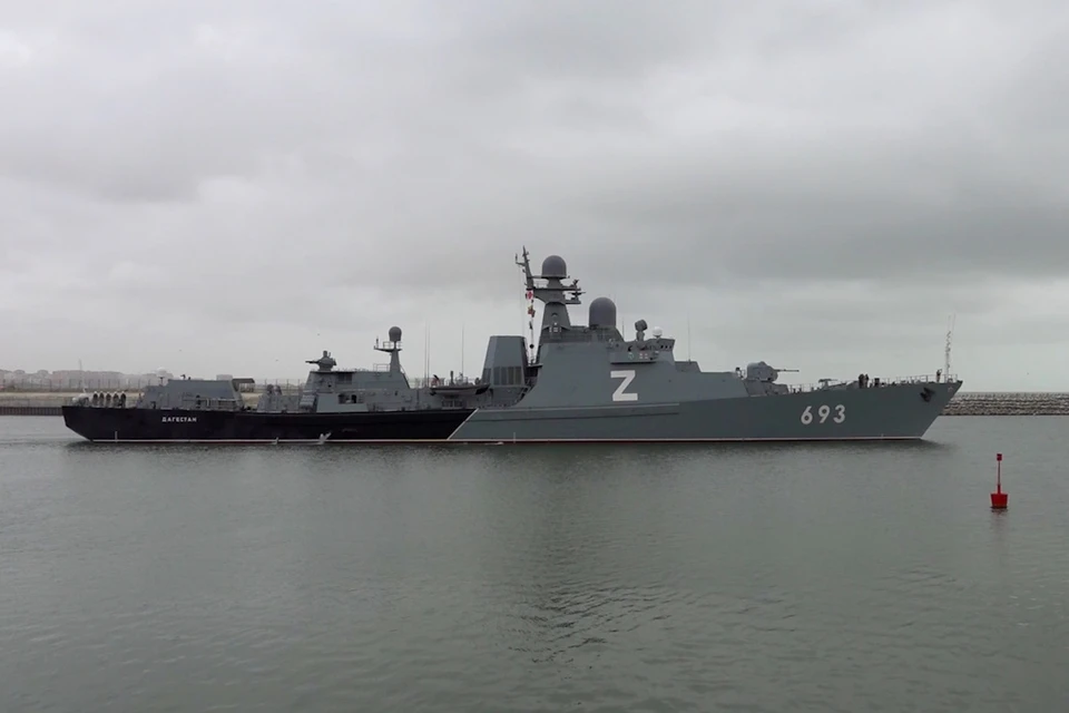 Ракетный корабль «Дагестан» Каспийской флотилии во время учений в 2024 году. Фото: пресс-служба Минобороны РФ/ТАСС