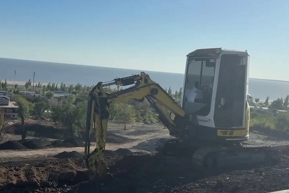 В Мариуполе продолжается благоустройство парка/ Фото: ТГ/Побратимство Петербурга и Мариуполя