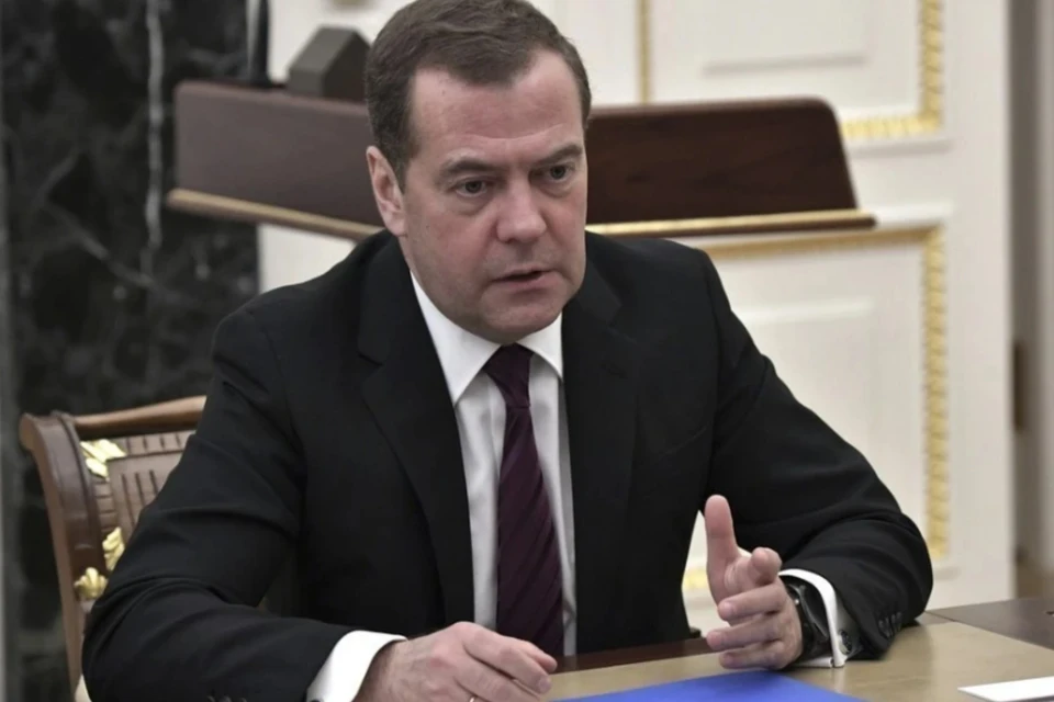 Медведев назвал инициативу Восточный страж остатками коалиции желающих