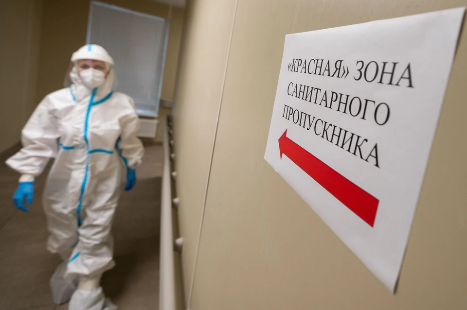 В Коми начали прививать от гриппа и ковида одновременно.
