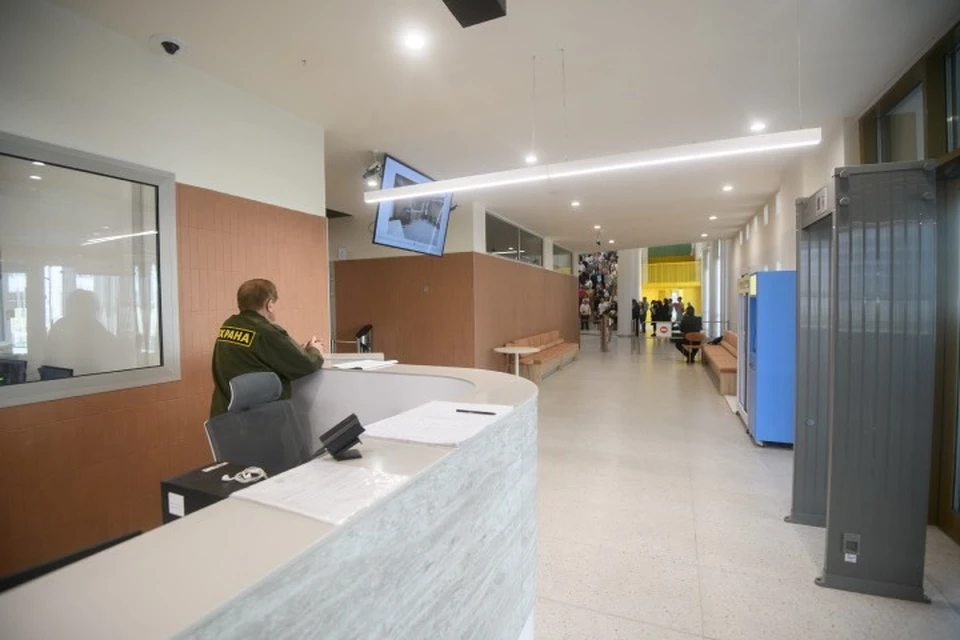 В школах Братска в этом году не работают охранники