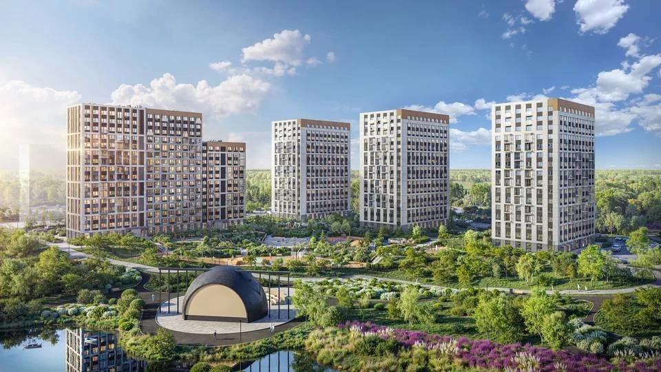 В Долине Уюта строят новый ЖК, также на территории есть озера. Фото: GloraX