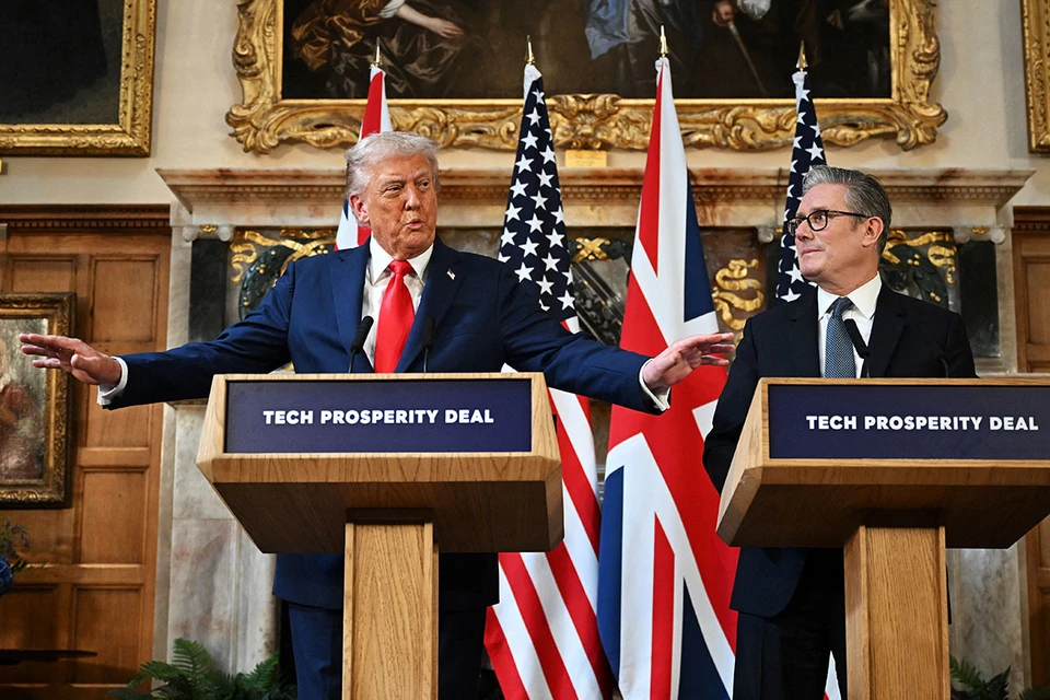 Идет второй день визита Дональда и Мелании Трамп в Британию.