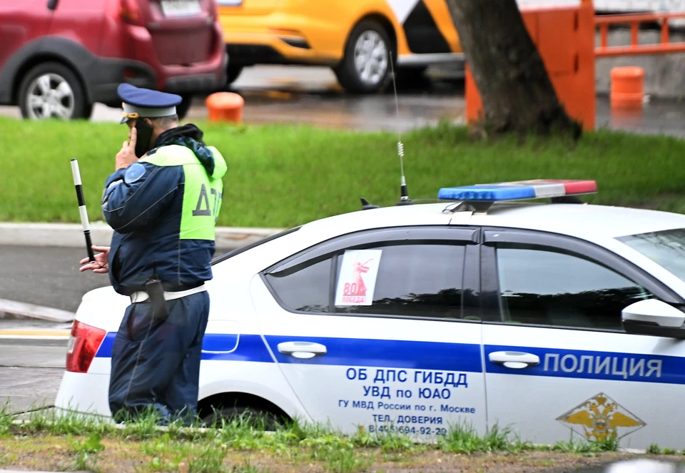 Движение из-за аварии на внешней стороне 21-ого км МКАД в Москве затруднено